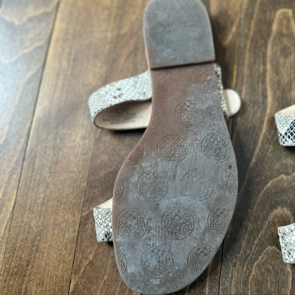 Vince Camuto sandals - Picture 4 of 5